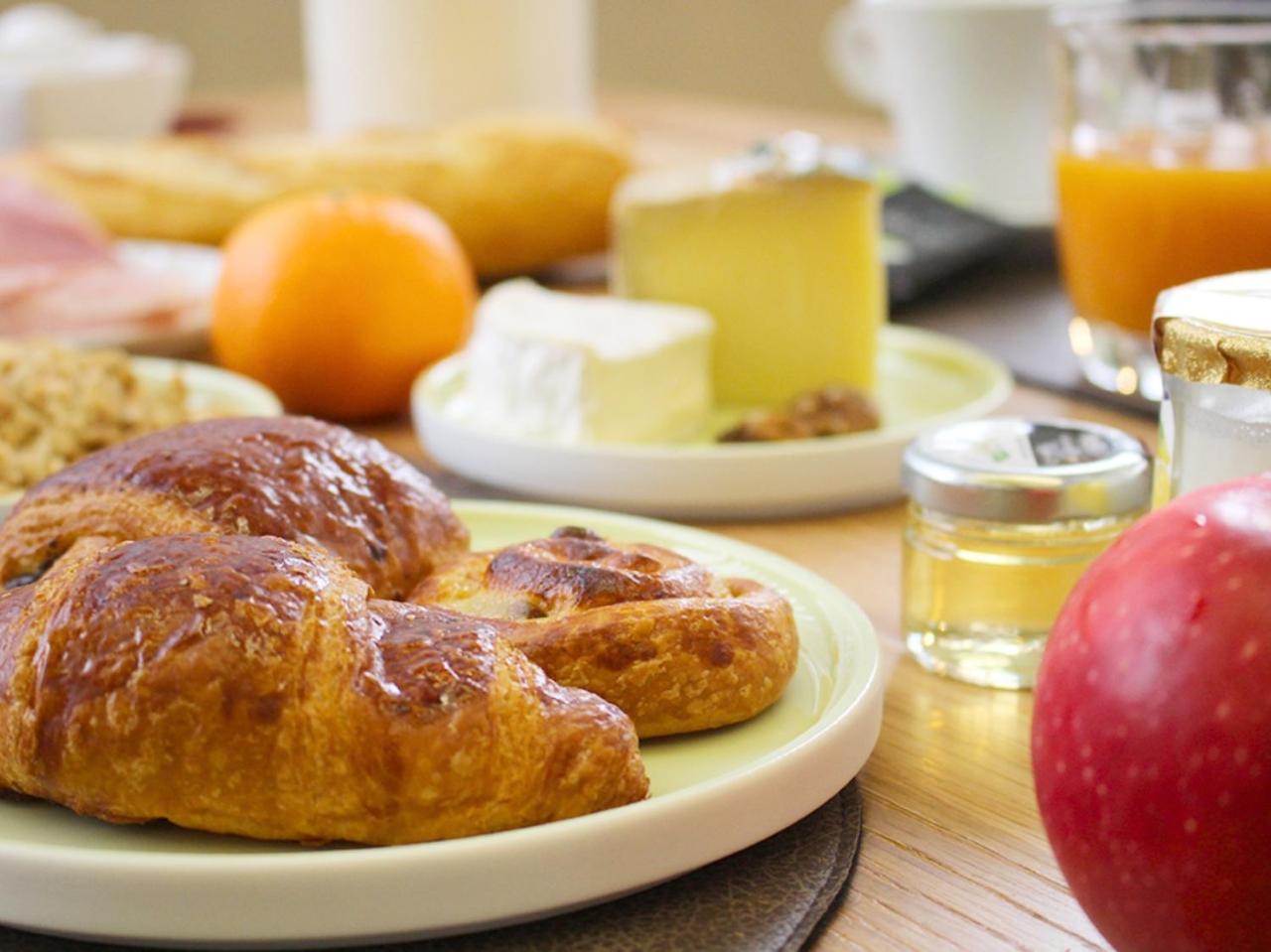 Grand Hotel De Bourbon-Lancy - Spa Et Restaurant - Logis Ngoại thất bức ảnh