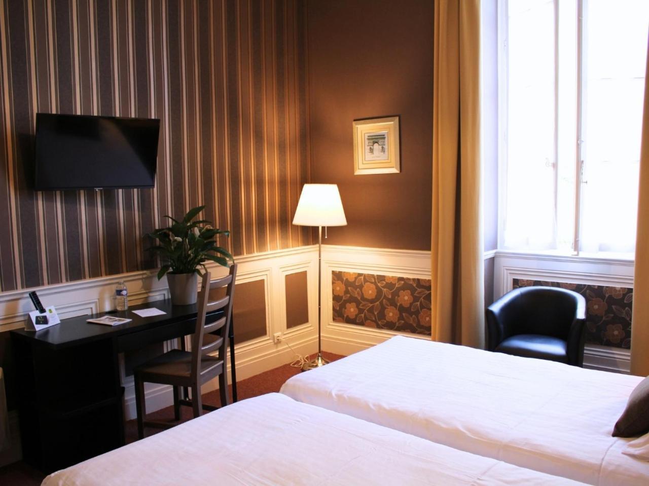 Grand Hotel De Bourbon-Lancy - Spa Et Restaurant - Logis Ngoại thất bức ảnh